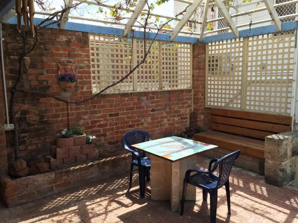 Hay Street Traveller'S Inn Perth Zewnętrze zdjęcie